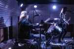 (L–R) Maya Miller on drums and Becky Black on vocals form a great rock duo. Photo: Martín S Rivero.