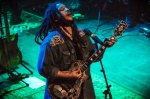 Stephen Marley leans back and soaks in those reggae vibes. Photo: Talyn Sherer