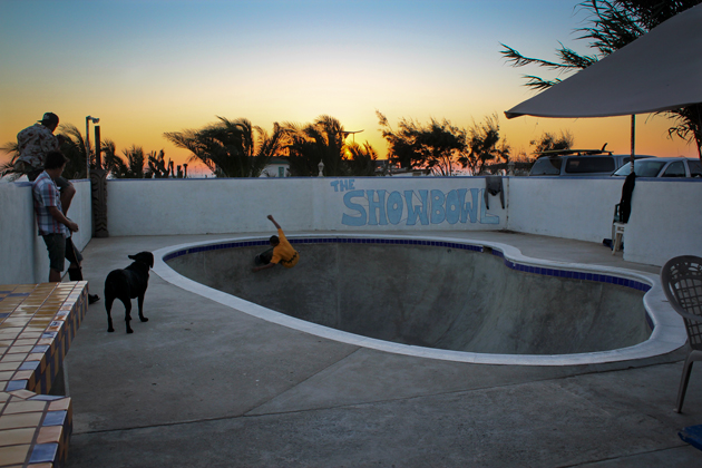 Cuatros en Cinco: Seeking and destroying the desolate Showbowl of Cuatro Casas, Mex.