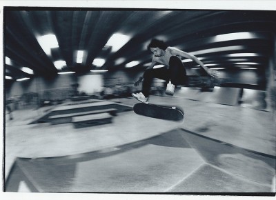 Mike Plumb A.K.A Lizard King kickflip sequence.