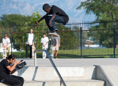 Deng Tear, heelflip over rail. Photo: Niels Jensen