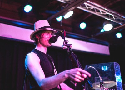 Jon Fratelli pointing out the lone fan with a Scottish accent in the crowd at Urban Lounge.