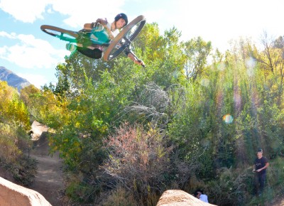 Grandma Chaz Critchfield, tabletop on the hip. Photo by Andy Fitzgerrell