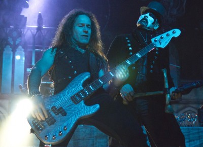 (L–R) Egberg stands beside King Diamond during a guitar solo. Photo by Madi Smith.