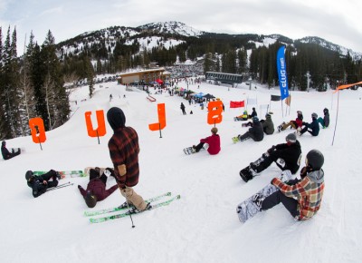 Riders await the word on who will be called to go first. Photo: Niels Jensen