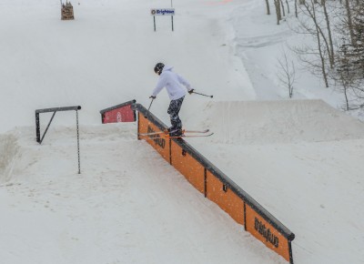 Jake Lewis, Open Men's Ski, backside boardslide. Photo: Cezaryna Dzawala