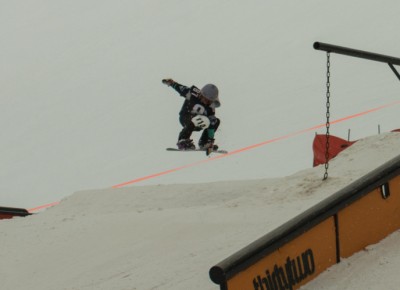 Mattie Neves, 17 & Under Ski, 1st Place. Indy air. Photo: Chris Kiernan