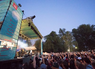 There was a pretty sky and a large crowd at Twilight toward the end of Jagwar Ma’s set. The crowd grew and Grimes played a fantastic set shortly after. Photo: JoSavagePhotography.com