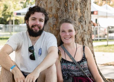 Chris McGowen and Kayleigh Davis arrive early to catch all the performing artists. Photo: Logan Sorenson / @Lmsorenson