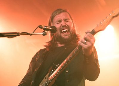 Russell Marsden singing in the middle of "I Know What I Am," a fan favorite from Band of Skulls. Photo: Logan Sorenson @Lmsorenson