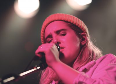 Singer Shura playing in SLC, opening for Tegan and Sara. Photo: @Lmsorenson