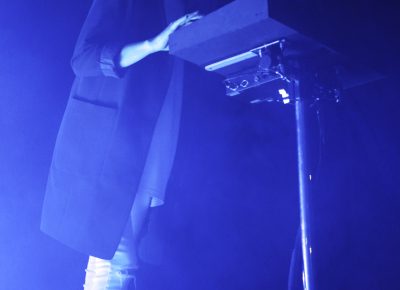 Sara of Tegan and Sara onstage playing keyboard at In The Venue. Photo: @Lmsorenson