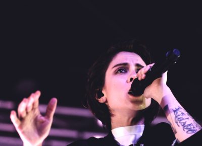 Sara of Tegan and Sara providing vocals in SLC. Photo: @Lmsorenson