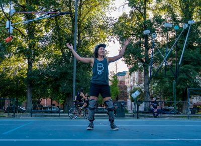 Tina Greene tosses the mallets for team selection. Photo: Jo Savage // @SavageDangerWolf