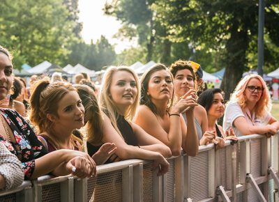 Fans bathe in that summer sun. Photo: ColtonMarsalaPhotography.com