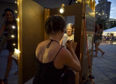 Natalie Allsup-Edwards illustrates at the Hand Drawn Photo Booth. Photo: @jaysonrossphoto