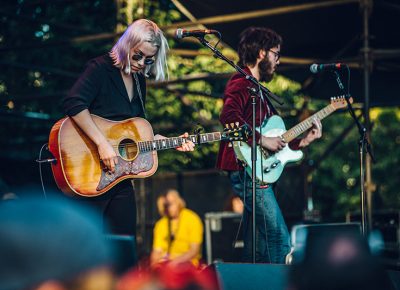 I suspect that Phoebe Bridgers is no stranger to rock n' roll. Photo: johnnybetts.com