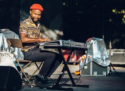 Joshy Soul giving me the "eye" in the best way possible. Joshy doesn't tickle the ivories—he sets them free. Photo: johnnybetts.com