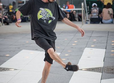 Quick game between sets. Photo: ColtonMarsalaPhotography.com