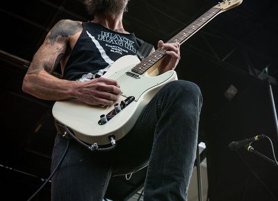 John Baizley stands tall above the Crucialfest crowd. Photo: ColtonMarsalaPhotography.com