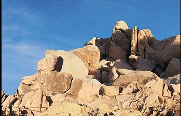 (L–R) Jane Christensen, Redrocks (2018); Kelly Larsen, Soil Soak (2018); Janell James, Me and My Friends (2018).