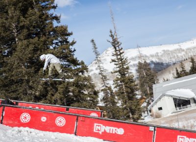 Men’s Open Snow, Jeff Hopkins, huge 180 to frontside board. Photo: @cezaryna