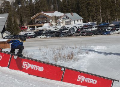 Men’s 17 & Under Snow 1st place winner Henry Hawkins, boardslide. Photo: @cezaryna