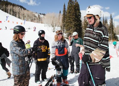 Skiing with friends. Photo: Matthew Hunter