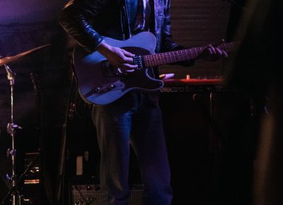 Harrison Whitford opening the show. Photo: Matthew Hunter