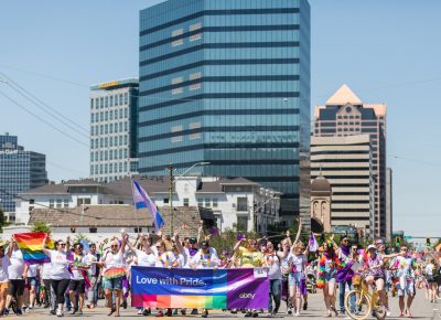 A never ending show of support. Photo: Logan Sorenson | Lmsorenson.net