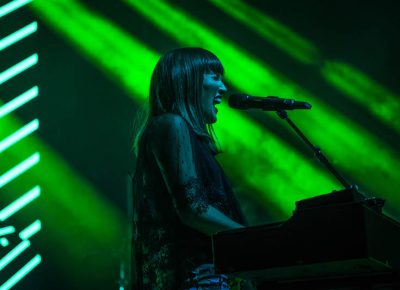 Oh Wonder's set was filled with great energy.