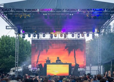 Snakehips on the Shade Stage.