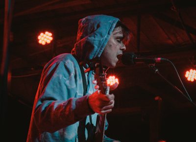 Frontman and founder David Longstreth warming up. Photo: Matthew Hunter