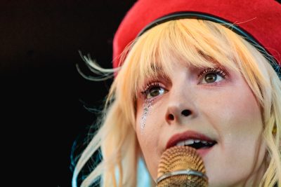 Up-close and personal, Hayley Williams makes a connection with her fans. Photo: Lmsorenson.net