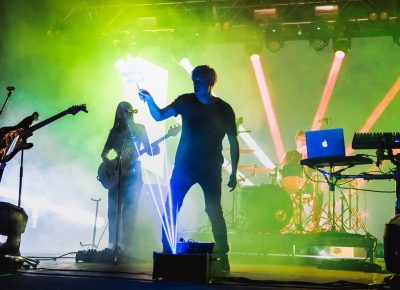 Robert DeLong using a visual set up to manipulate the streams of light. Photo: Logan Sorenson | Lmsorenson.net