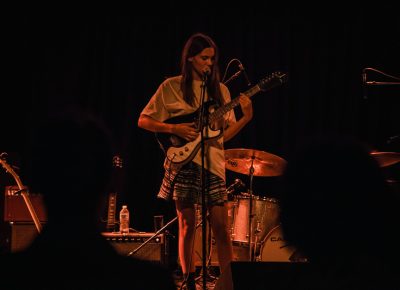 Okay Kaya performing a Norwegian track during her opening set.