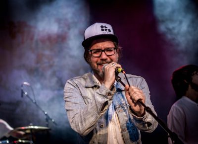 Kevin Drew, lead vocalist of Broken Social Scene.