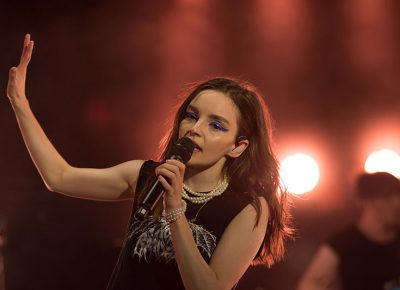 Lauren Mayberry.