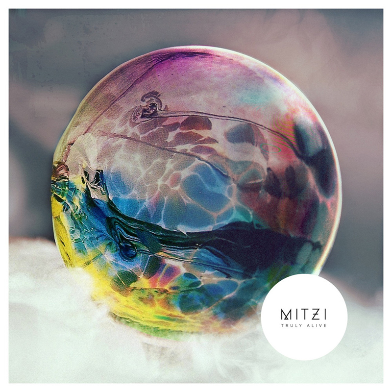 Review: Mitzi – Truly Alive  