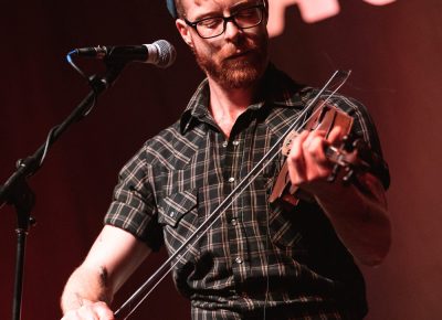 Lone musician Matt Heckler, playing some bluegrass inspired, old country tunes. Photo: @Lmsorenson