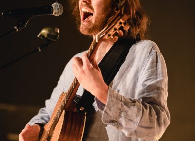 Hozier sings just as passionately live as he does on his albums. Photo: @Lmsorenson