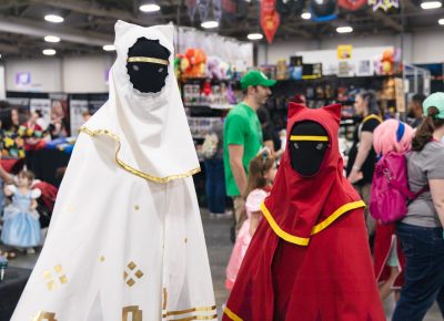 Andrew and Janelle with their very cool Journey cosplay. Photo: @Lmsorenson