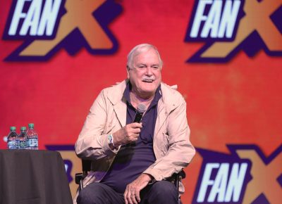 John Cleese is very entertained that the audience at FanX19 is the 2nd largest he has had, that wasn't Republican. Photo: @Lmsorenson