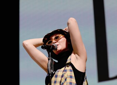 DAYA, working it on stage at Loveloud.