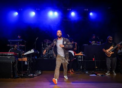 Common comin’ at ya as his live band performs in the background.