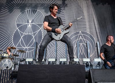 Opening band Gojira thrashes at Thursday night’s Knotfest Roadshow.