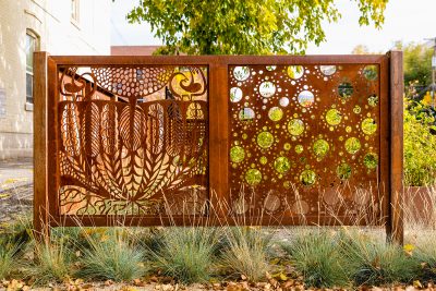 (L–R) Heidi Moller Somsen, Untitled, and Sarinda Jones, Buoyancy.