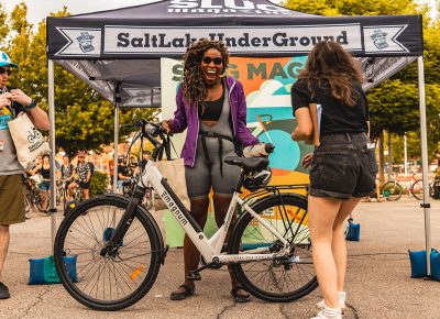 1st place e-bike winner Nkenna Onuwuzuruoha receives her prize!