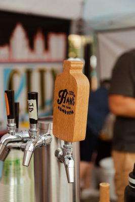 A Hans Kombucha tap offered a non-alcoholic option for 2021 Brewstillery attendees.