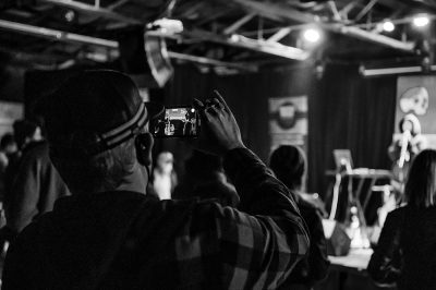 John Ford captures a moment during Bobo's performance.